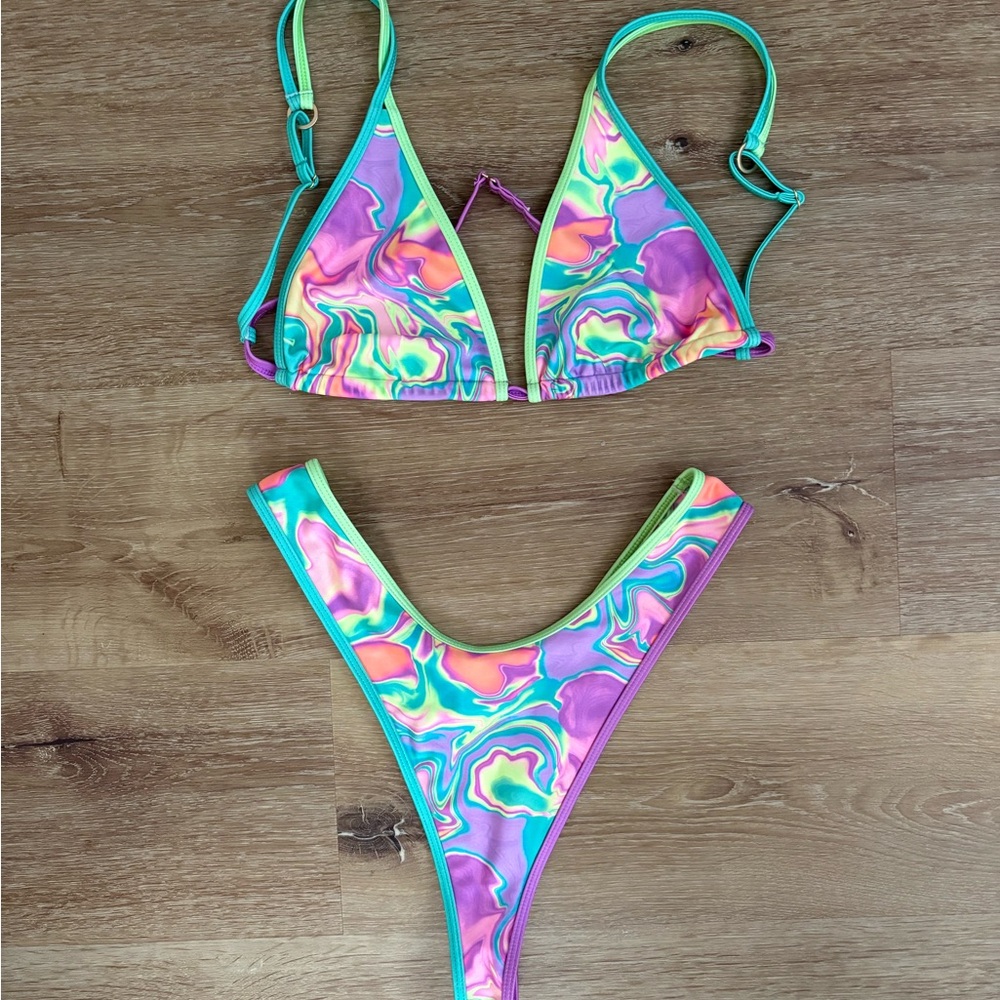 Kulani Kinis Bikini